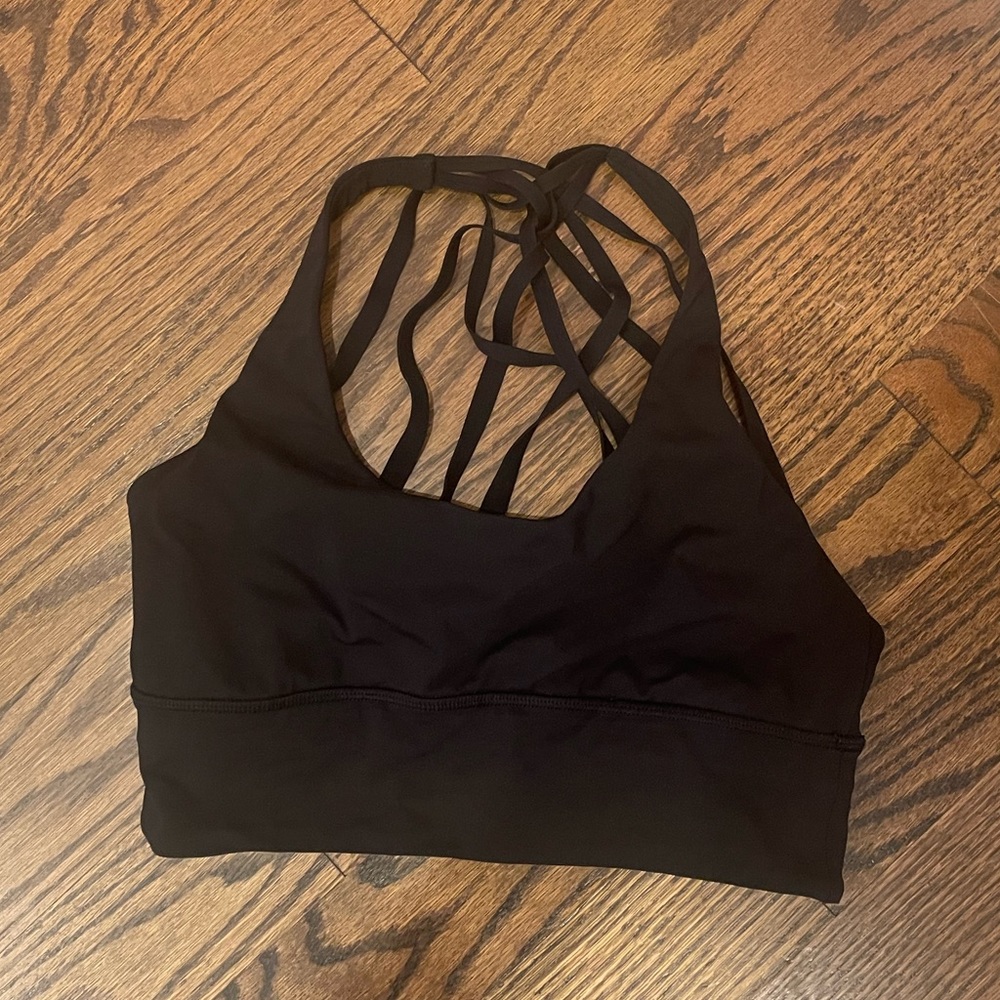 Black size 8 sports bra